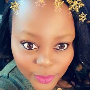 Meet your Posher, Latoya